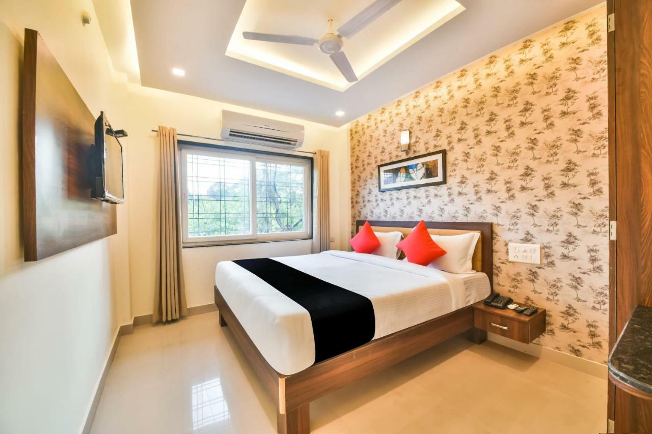 Golden Feather Hotel Udaipur Luaran gambar