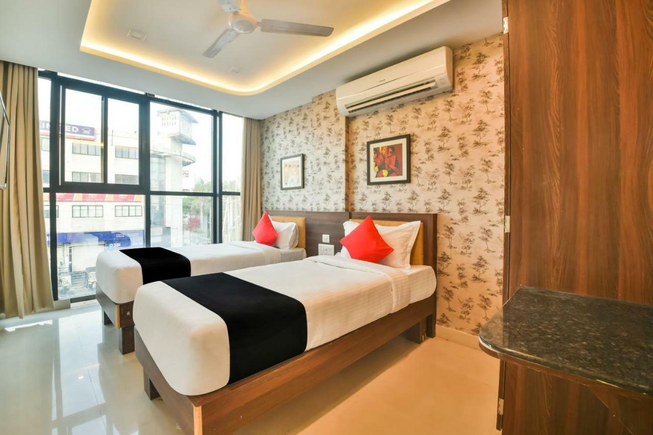 Golden Feather Hotel Udaipur Luaran gambar