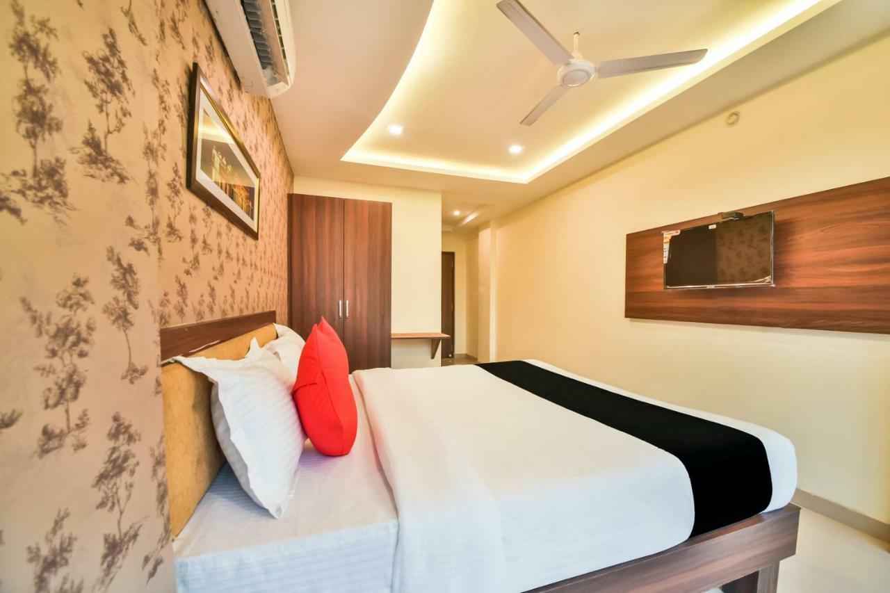 Golden Feather Hotel Udaipur Luaran gambar