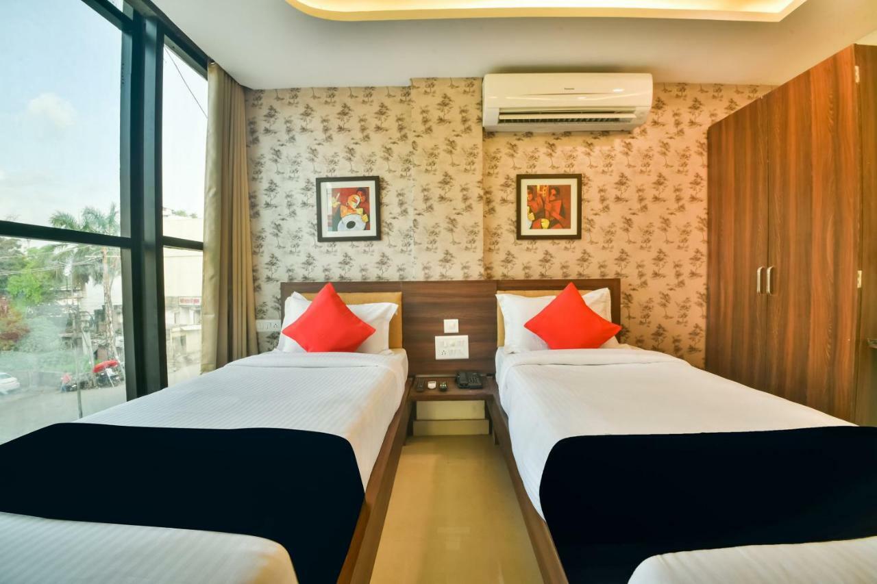 Golden Feather Hotel Udaipur Luaran gambar