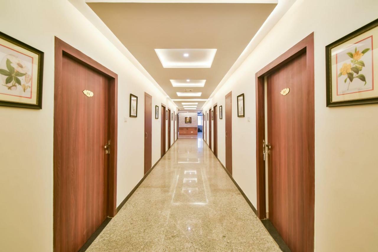 Golden Feather Hotel Udaipur Luaran gambar