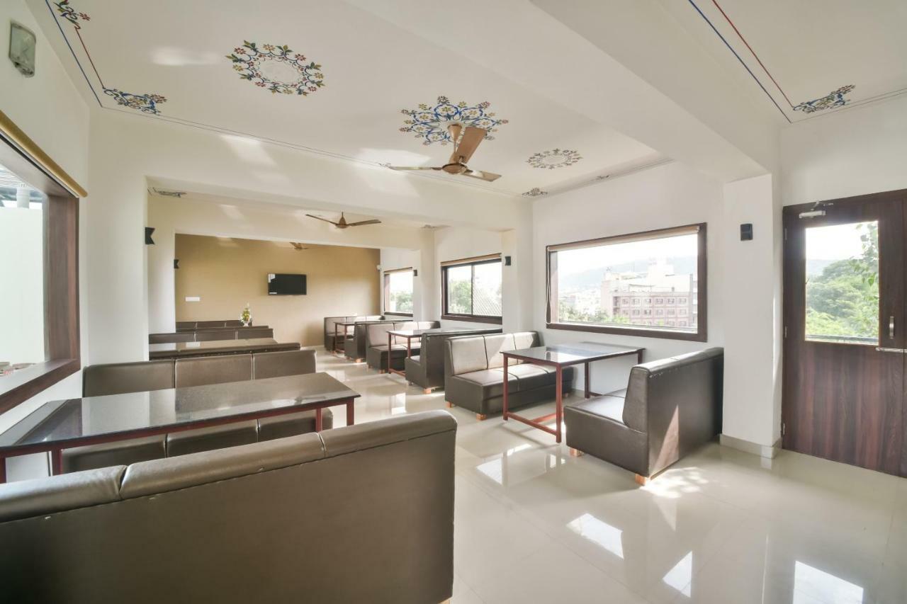 Golden Feather Hotel Udaipur Luaran gambar